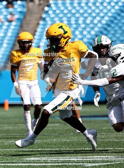 Thumbnail 2 in Myers Park vs. Independence photogallery.