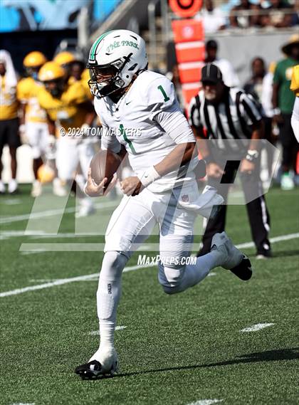 Thumbnail 1 in Myers Park vs. Independence photogallery.