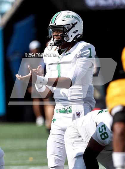 Thumbnail 3 in Myers Park vs. Independence photogallery.