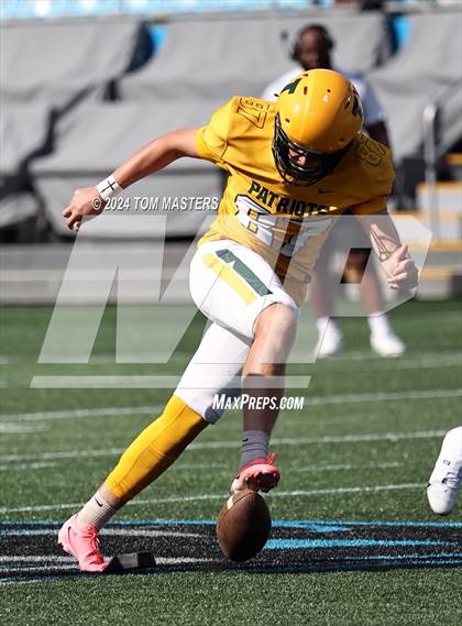 Thumbnail 3 in Myers Park vs. Independence photogallery.