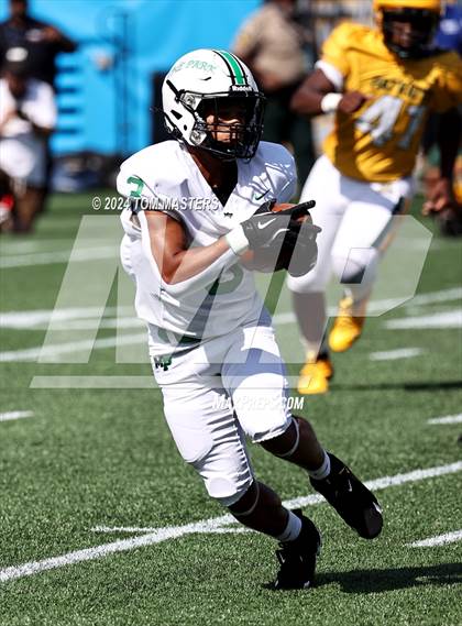 Thumbnail 1 in Myers Park vs. Independence photogallery.