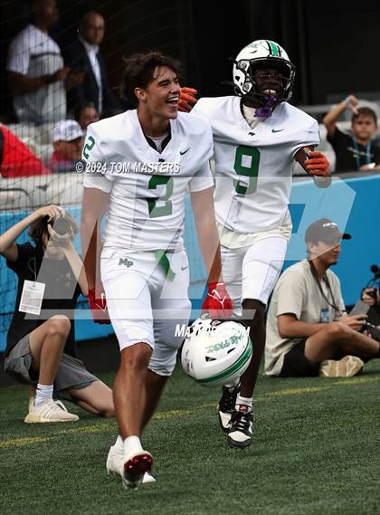 Thumbnail 1 in Myers Park vs. Independence photogallery.