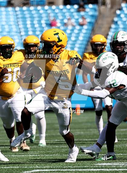Thumbnail 3 in Myers Park vs. Independence photogallery.