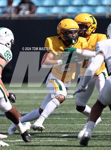 Thumbnail 2 in Myers Park vs. Independence photogallery.