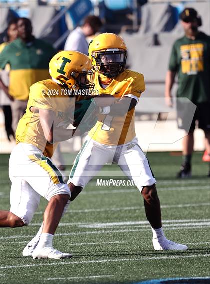 Thumbnail 2 in Myers Park vs. Independence photogallery.