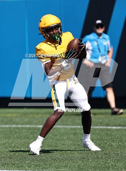 Thumbnail 2 in Myers Park vs. Independence photogallery.