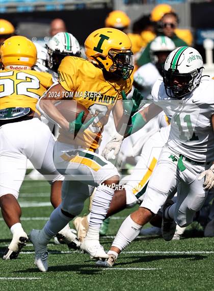 Thumbnail 3 in Myers Park vs. Independence photogallery.