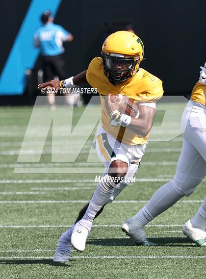 Thumbnail 2 in Myers Park vs. Independence photogallery.