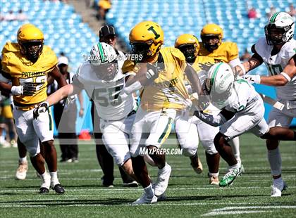 Thumbnail 2 in Myers Park vs. Independence photogallery.
