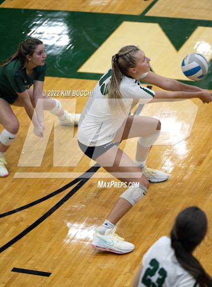 Thumbnail 2 in Oxford @ Lake Orion (Lake Orion Varsity Dragon Invite) photogallery.