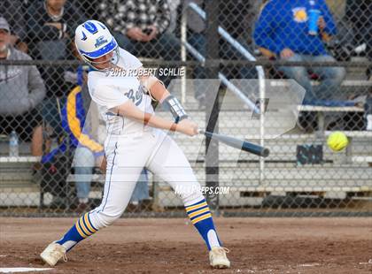 Thumbnail 3 in Vanden vs. Benicia (D3 CIF SJS Final Game 2) photogallery.