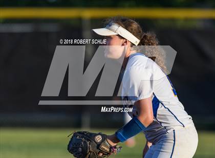 Thumbnail 2 in Vanden vs. Benicia (D3 CIF SJS Final Game 2) photogallery.