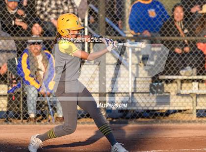 Thumbnail 2 in Vanden vs. Benicia (D3 CIF SJS Final Game 2) photogallery.