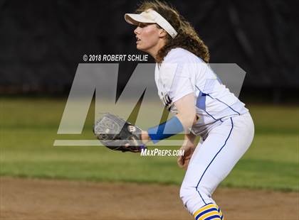 Thumbnail 2 in Vanden vs. Benicia (D3 CIF SJS Final Game 2) photogallery.