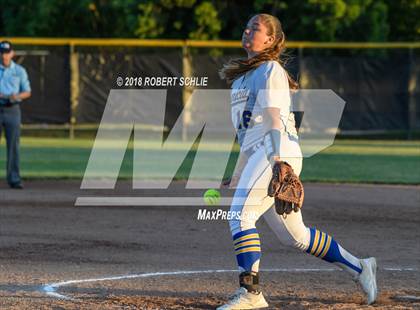 Thumbnail 2 in Vanden vs. Benicia (D3 CIF SJS Final Game 2) photogallery.