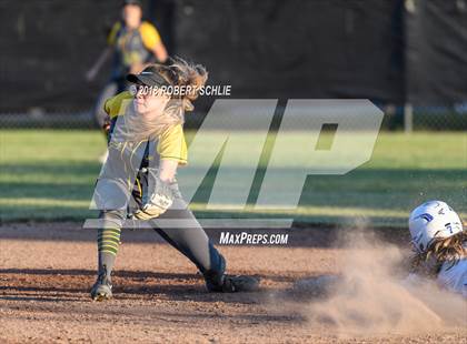 Thumbnail 2 in Vanden vs. Benicia (D3 CIF SJS Final Game 2) photogallery.