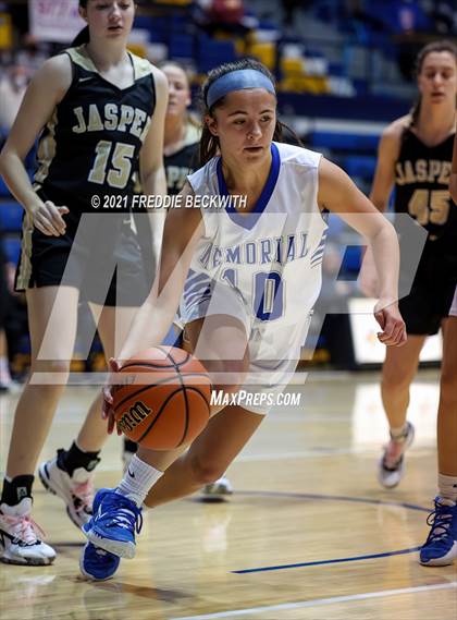 Thumbnail 2 in Evansville Memorial vs. Jasper (Niehause Classic) photogallery.