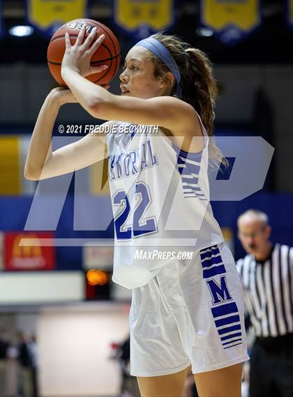 Thumbnail 1 in Evansville Memorial vs. Jasper (Niehause Classic) photogallery.