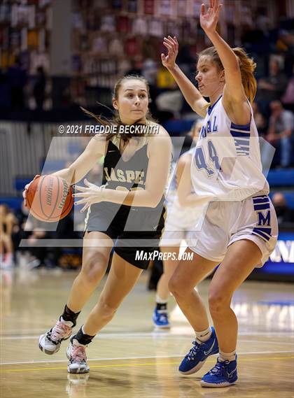Thumbnail 1 in Evansville Memorial vs. Jasper (Niehause Classic) photogallery.