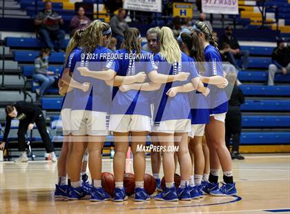 Thumbnail 1 in Evansville Memorial vs. Jasper (Niehause Classic) photogallery.