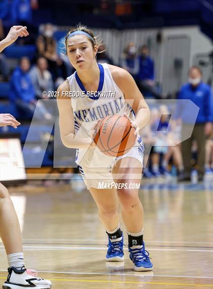 Thumbnail 1 in Evansville Memorial vs. Jasper (Niehause Classic) photogallery.