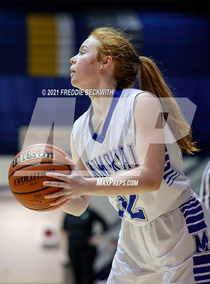 Thumbnail 3 in Evansville Memorial vs. Jasper (Niehause Classic) photogallery.