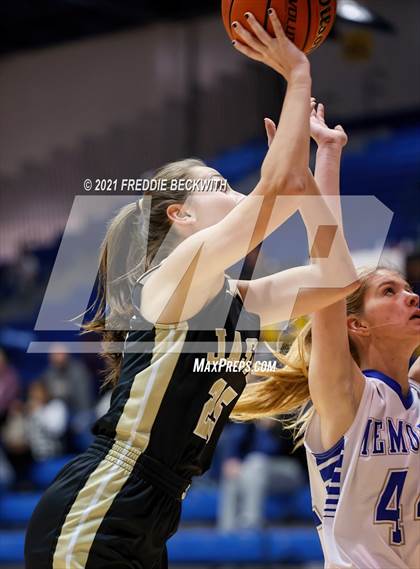 Thumbnail 3 in Evansville Memorial vs. Jasper (Niehause Classic) photogallery.