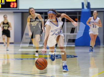 Thumbnail 2 in Evansville Memorial vs. Jasper (Niehause Classic) photogallery.