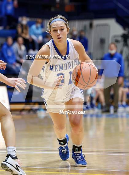 Thumbnail 2 in Evansville Memorial vs. Jasper (Niehause Classic) photogallery.