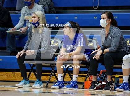 Thumbnail 1 in Evansville Memorial vs. Jasper (Niehause Classic) photogallery.