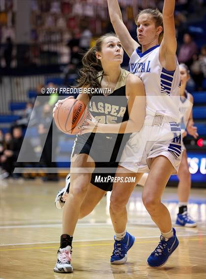 Thumbnail 3 in Evansville Memorial vs. Jasper (Niehause Classic) photogallery.