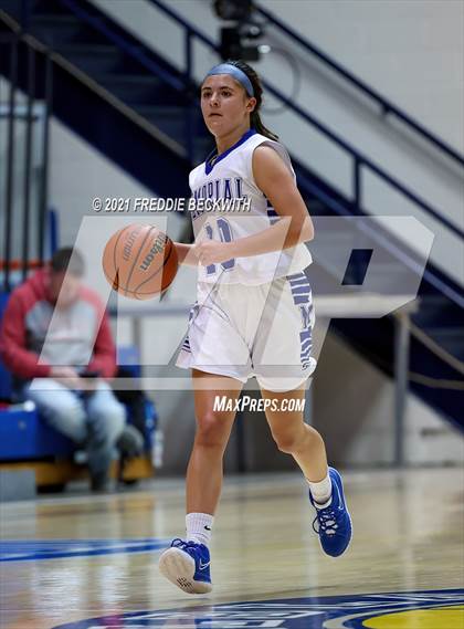Thumbnail 3 in Evansville Memorial vs. Jasper (Niehause Classic) photogallery.