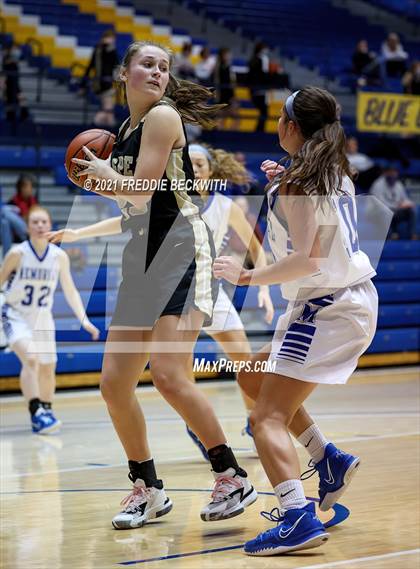 Thumbnail 1 in Evansville Memorial vs. Jasper (Niehause Classic) photogallery.