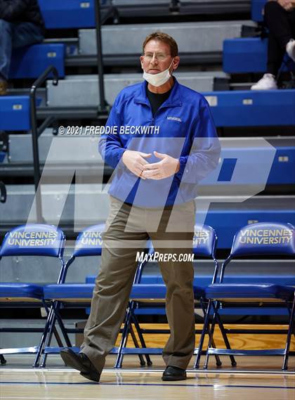 Thumbnail 1 in Evansville Memorial vs. Jasper (Niehause Classic) photogallery.