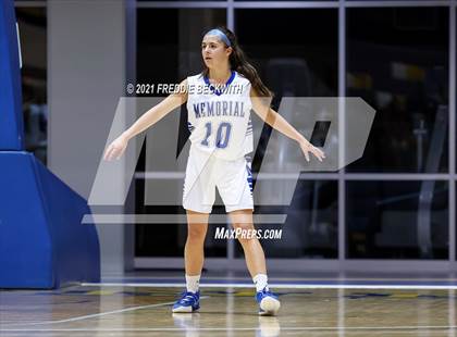 Thumbnail 2 in Evansville Memorial vs. Jasper (Niehause Classic) photogallery.