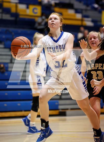 Thumbnail 1 in Evansville Memorial vs. Jasper (Niehause Classic) photogallery.