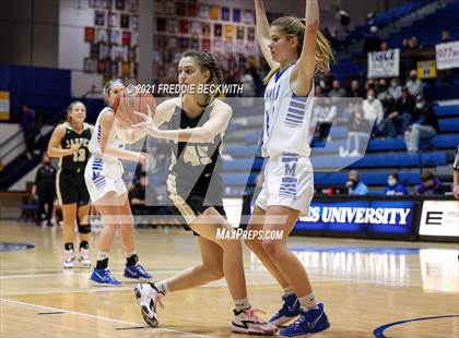 Thumbnail 1 in Evansville Memorial vs. Jasper (Niehause Classic) photogallery.