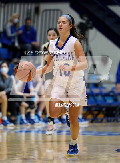 Thumbnail 1 in Evansville Memorial vs. Jasper (Niehause Classic) photogallery.