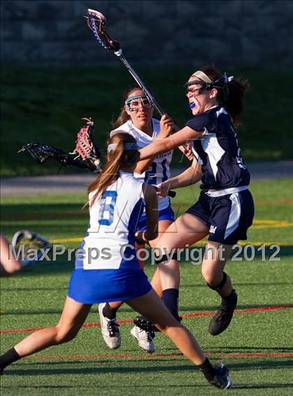 Thumbnail 3 in Hauppauge vs. Eastport-South Manor (Section 11 Class B Final) photogallery.