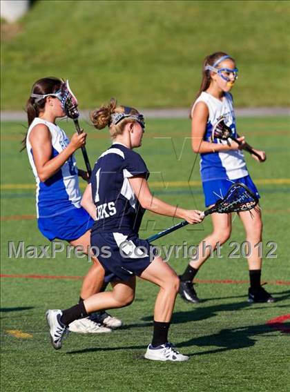 Thumbnail 3 in Hauppauge vs. Eastport-South Manor (Section 11 Class B Final) photogallery.