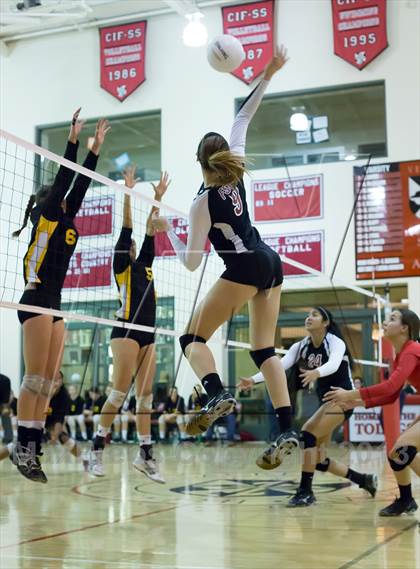 Thumbnail 1 in El Dorado @ Flintridge Sacred Heart (CIF SS Playoffs) photogallery.
