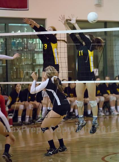 Thumbnail 2 in El Dorado @ Flintridge Sacred Heart (CIF SS Playoffs) photogallery.