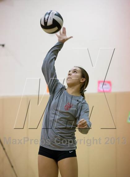 Thumbnail 3 in El Dorado @ Flintridge Sacred Heart (CIF SS Playoffs) photogallery.