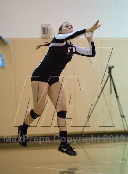Thumbnail 2 in El Dorado @ Flintridge Sacred Heart (CIF SS Playoffs) photogallery.