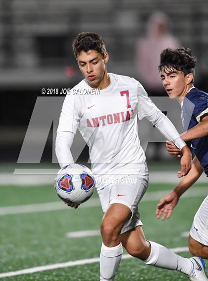 Thumbnail 1 in Antonian Prep @ Central Catholic photogallery.