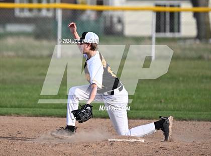 Thumbnail 2 in Cardinal O'Hara @ Tonawanda photogallery.