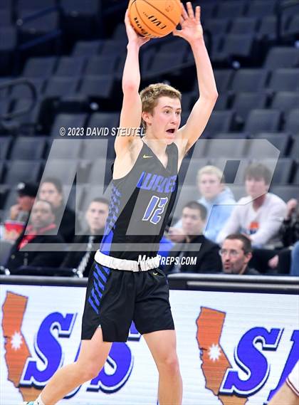 Thumbnail 1 in Sacramento Waldorf vs. Valley Christian (CIF SJS D6 Final) photogallery.