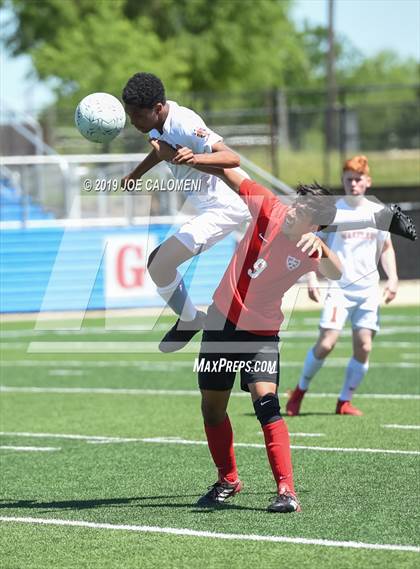 Thumbnail 3 in Bel Air vs Wakeland (UIL 5A Final) photogallery.