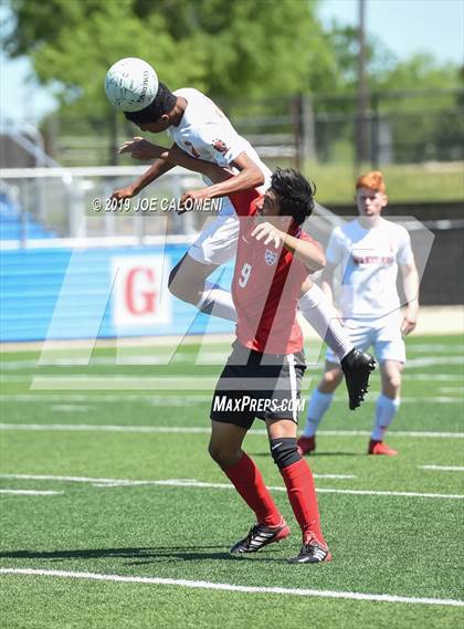 Thumbnail 2 in Bel Air vs Wakeland (UIL 5A Final) photogallery.