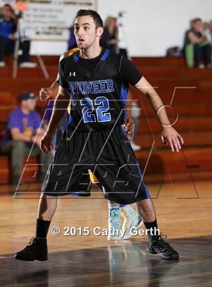 Thumbnail 2 in Pioneer vs. Lathrop photogallery.